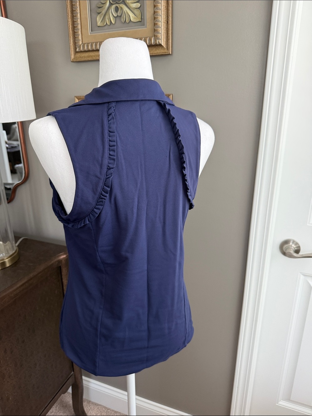 Lilly Pulitzer Navy Sleeveless V-Neck Polo Tank - Picture 4 of 6